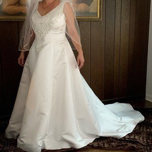 Allure Bridals White Wedding Dress Size 16W